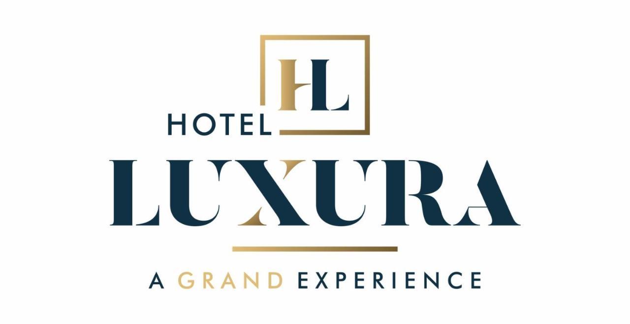 Hotel Luxura, Ахмедабад Екстер'єр фото